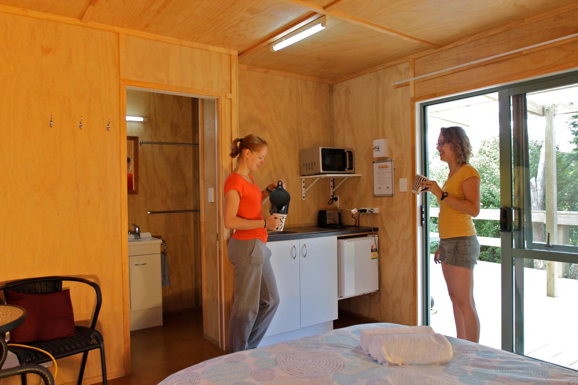 Russell-Orongo Bay Holiday Park Екстериор снимка